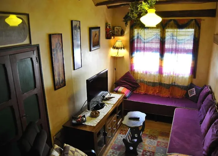 La Casa De La Calle Mayor Holiday home Castelseras